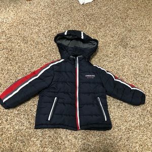 Coats 3T toddler, it could fit up to 6year old toddler